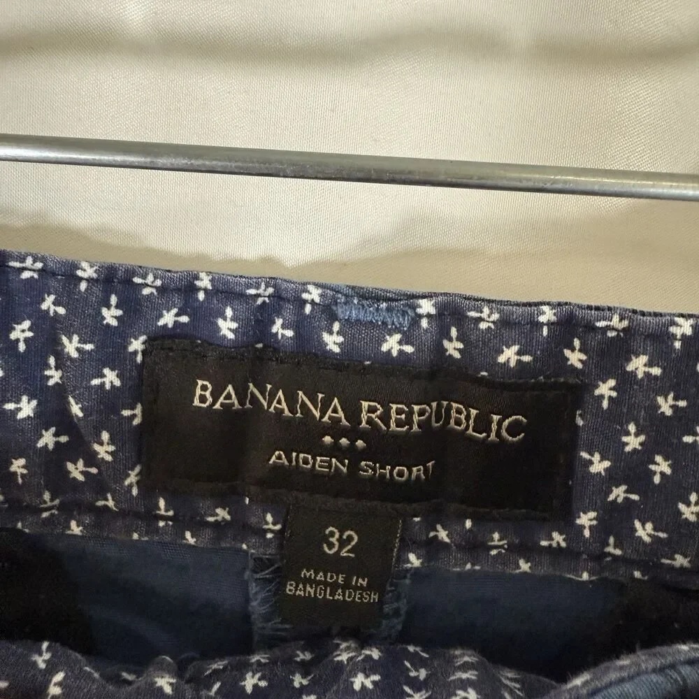 Banana Republic waist 33